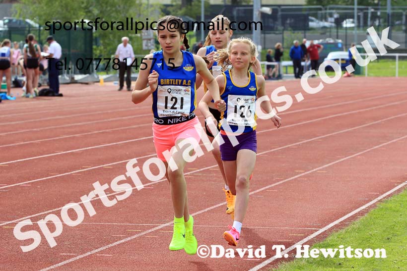 Girls Under-13s 1500 metres, 2023 North Eastern Track and Field Champs., Middlesbrough Sports Village, Middlesbrough. Photo: David T. Hewitson/Sports for All Pics
